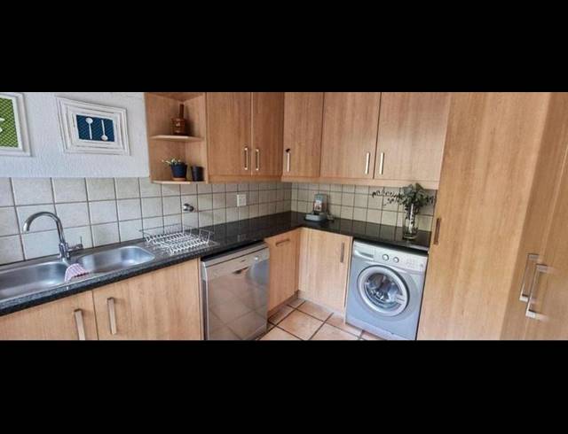 4 BEDROOM HOUSE FOR SALE IN MULLERSRUST